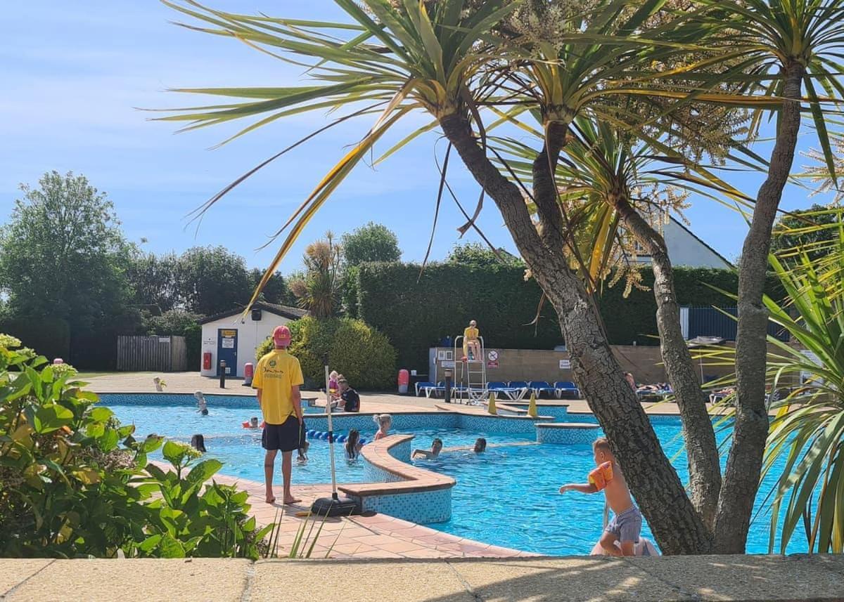 فندق نيوكوييفي  Hendra Park المظهر الخارجي الصورة