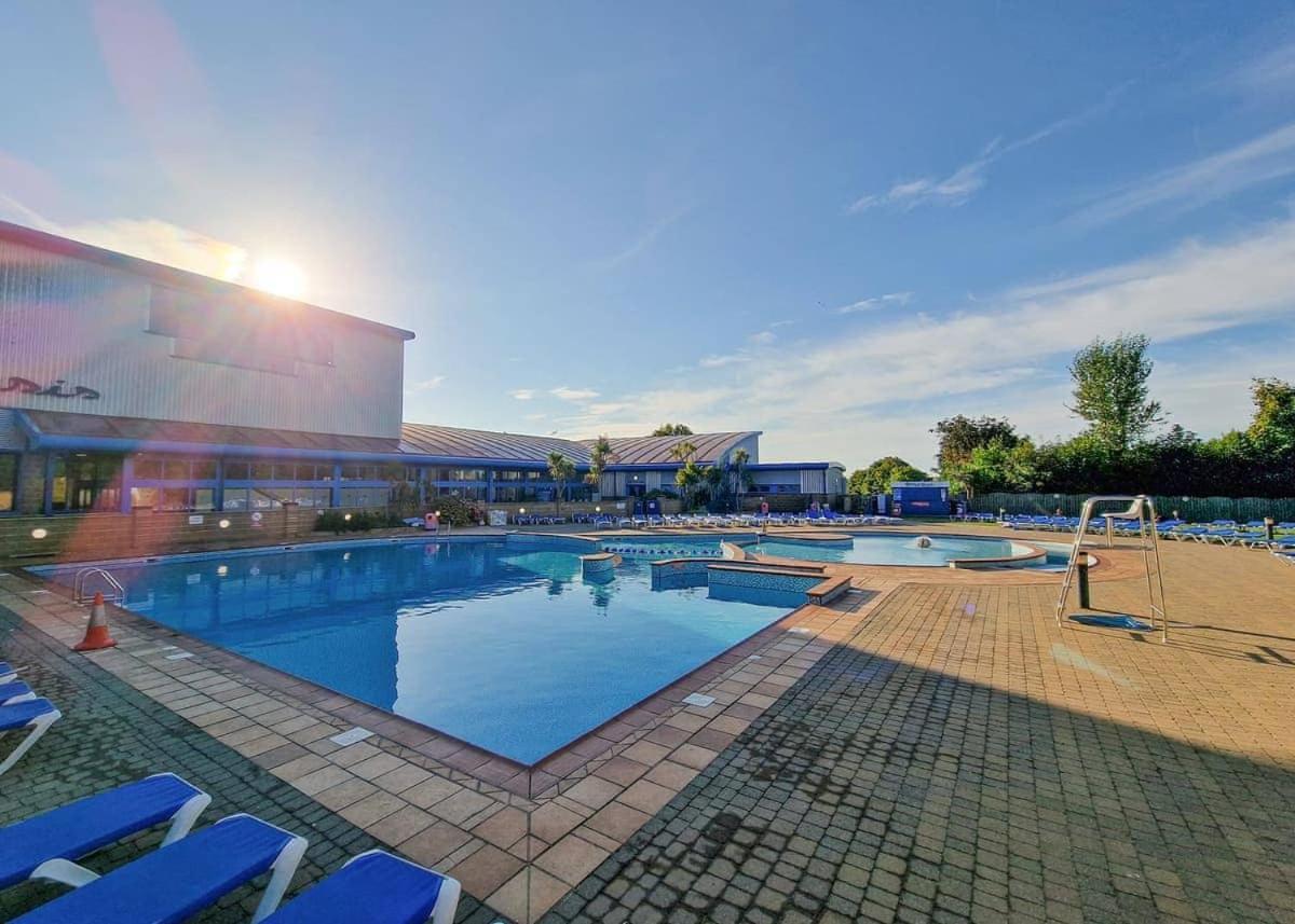 فندق نيوكوييفي  Hendra Park المظهر الخارجي الصورة